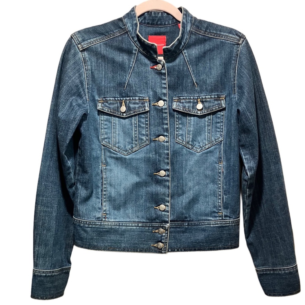 ISDA & CO Classic Blue Fitted Denim Jacket with‎ Peace Buttons Size S